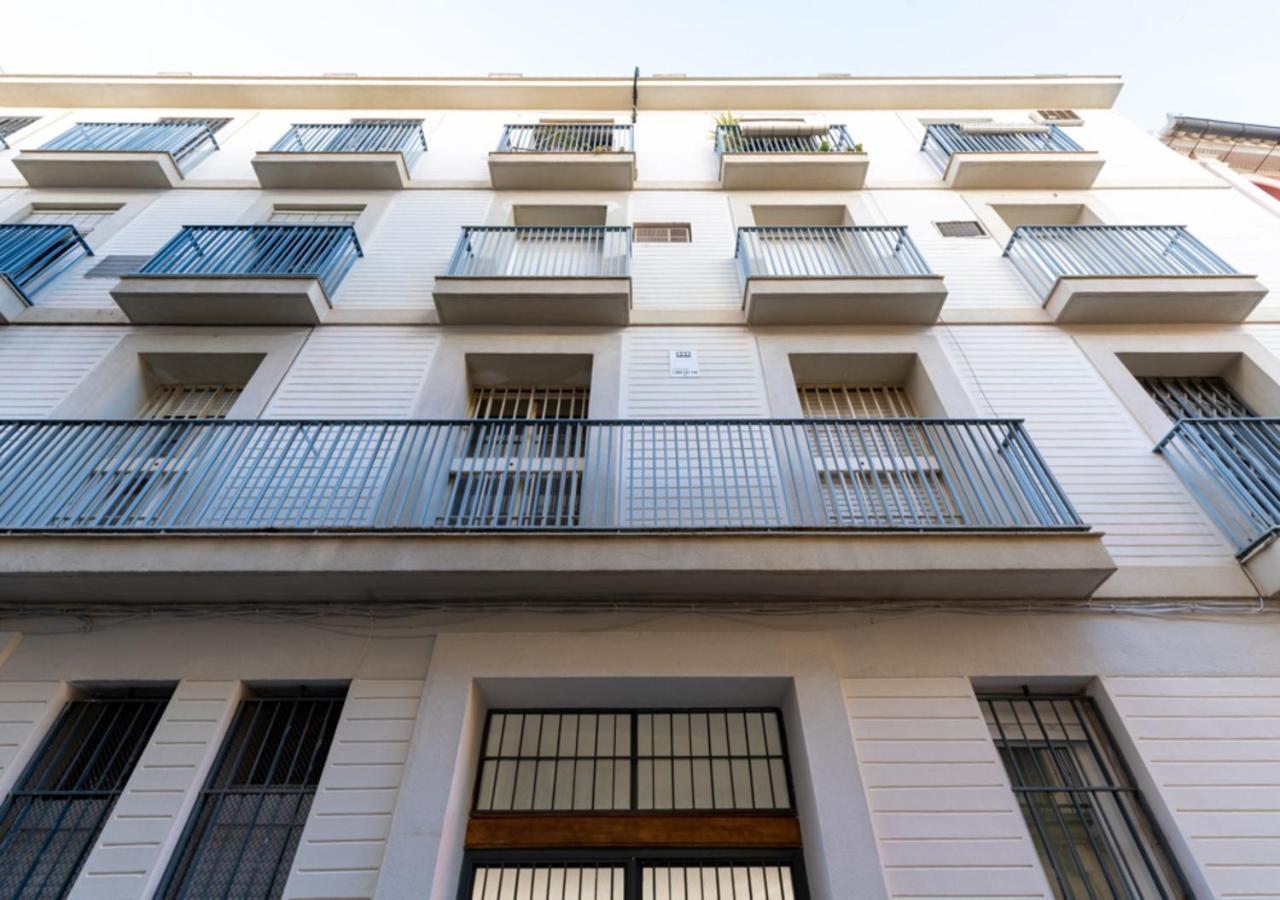 Apartamentos Cervantes 17 Seville Exterior photo